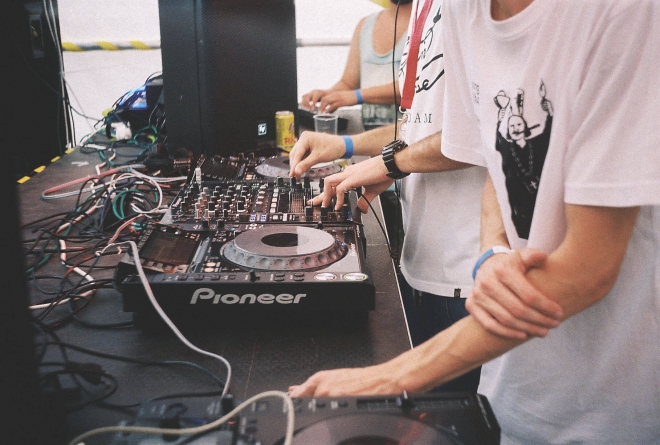 41 COAL festival ZÁTOKA žermanice DLKT AUDIOVIDEOBASS FIZZY